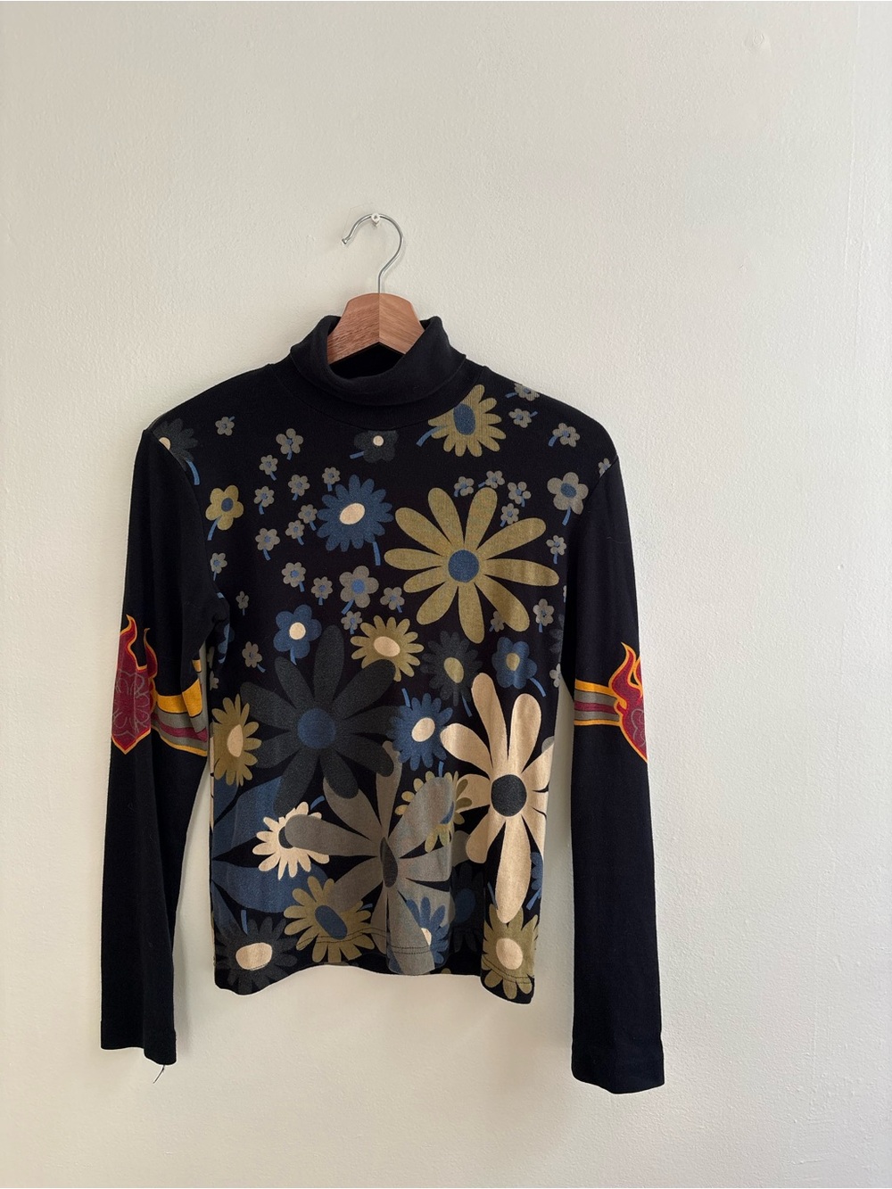 CUSTO Barcelona vintage Black Floral turtleneck Long-Sleeve Top